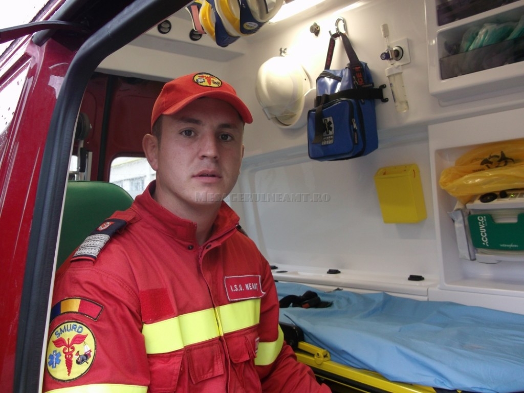 Ionuț Stache Ciucanu – paramedicul propus pentru distincția cu emblema de onoare a MAI de Ziua Națională