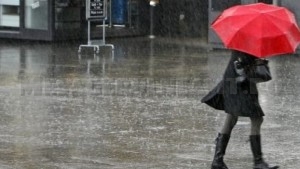 Cod galben de ploi în Neamț până la ora 10.00. Care sunt localitățile afectate
