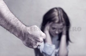 Mărturii din infernul violenței domestice-„Nu poți să bați o femeie, și apoi să îi spui că o iubești”
