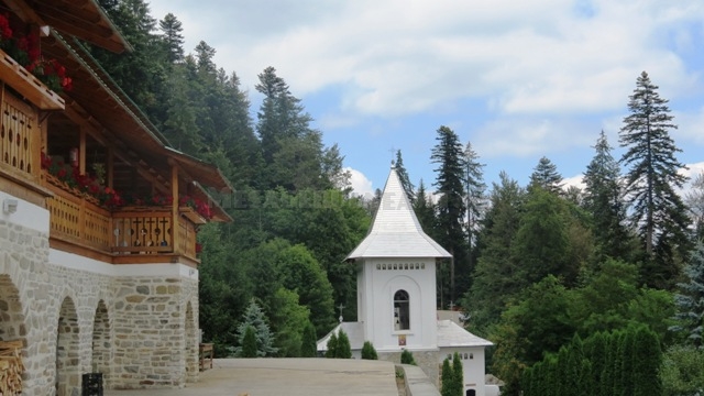 Accesul la Mănăstirea Sihla în zilele de sărbătoare (5-7 august)