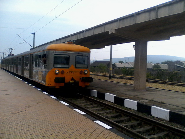 A venit trenul la Târgu-Neamț!