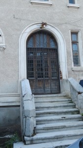Poșta centrală din Piatra Neamț &#8211; o afacere murdară