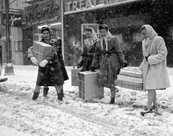 Remember: sărbători de iarnă în vreme de război la Piatra-Neamț