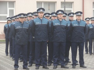 Poliția Neamț angajează 81 de absolvenți de liceu