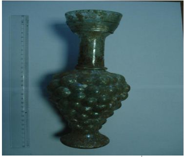 Vas din sticlă din Israel, din secolele I-III, recuperat de poliție