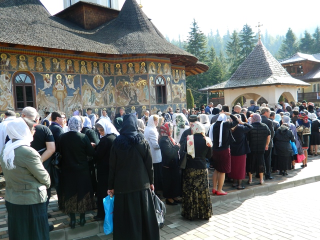 GALERIE FOTO Trei ani de când duhovnicul Moldovei a urcat la Cer