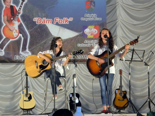 Excelență la Bicaz:. Festivalul ”Dăm folk” &#8211; ediția I FOTO GALERIE