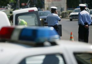 Cazul polițiștilor rutieri din Târgu Neamț : trei condamnări și o achitare