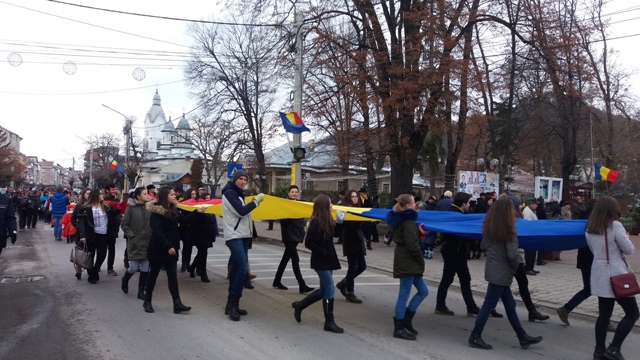 Târgu-Neamț: Ziua României, cu străjeri, candidați și fără ciolan