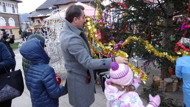 Târgul de Crăciun la Neamț: ”Toți copiii din Neamț merită să primească daruri”