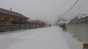 La Târgu-Neamț, viscolul ține oamenii în case! Iarna la Agapia, Petricani și Vânători-Neamț!