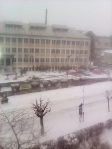 La Târgu-Neamț, viscolul ține oamenii în case! Iarna la Agapia, Petricani și Vânători-Neamț!