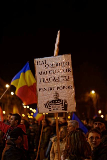 AROGANȚA – cauza protestelor și a dezastrului PSD