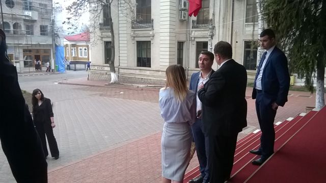 FOTO În așteptarea a două Guverne, la Piatra Neamț