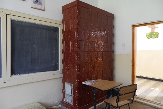 FOTO Școala din Văleni, între imagine politică și realități