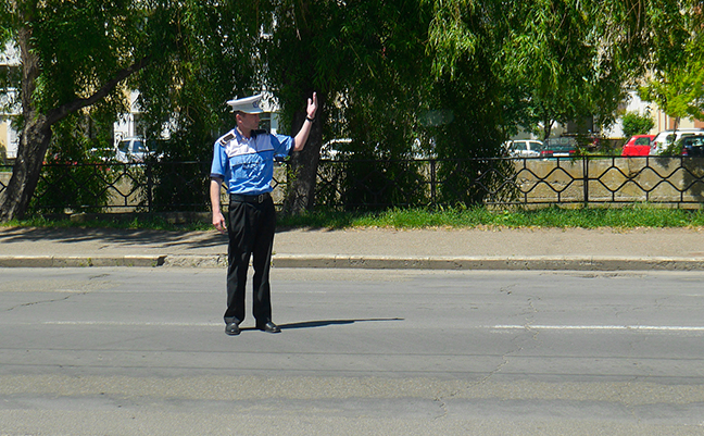 FOTO Felicitări polițiștilor locali care nu respectă legea!