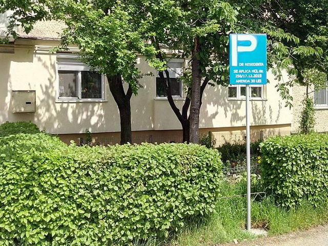 FOTO TÂRGU NEAMȚ: Lucrări la parcările de reședință