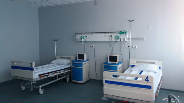 FOTO Sală de anestezie-terapie intensivă modernizată la Spitalul Târgu-Neamț