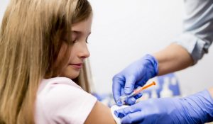 Au ajuns primele doze de vaccin antigripal în Neamț