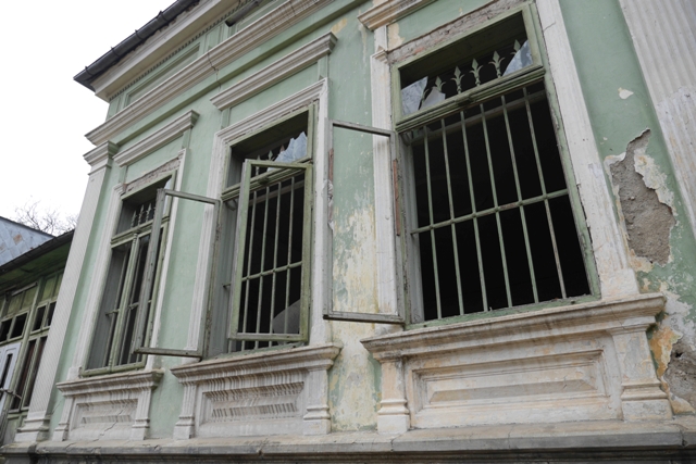 Casa savantului Aristide Caradja se prăbușește sub ”protecția” legii
