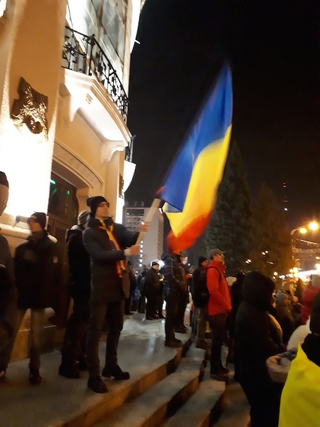Protest la Piatra Neamț, solidaritate cu protestele de la București. Foto