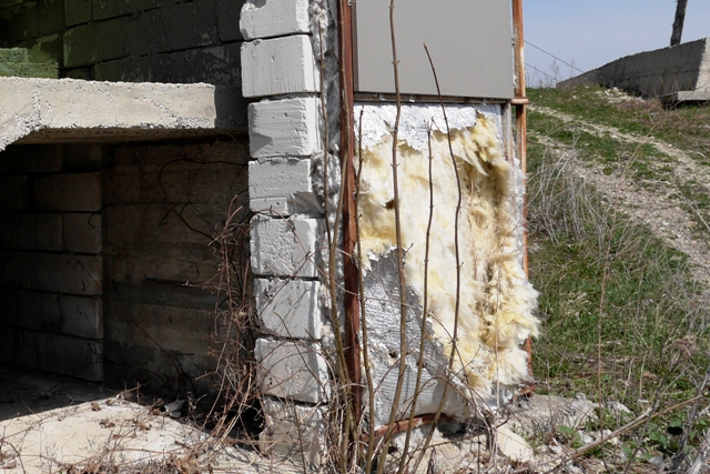 FOTOREPORTAJ ”Agrementul” de pe Cozla: porumb fiert la 5 lei și panoramă fără consumație
