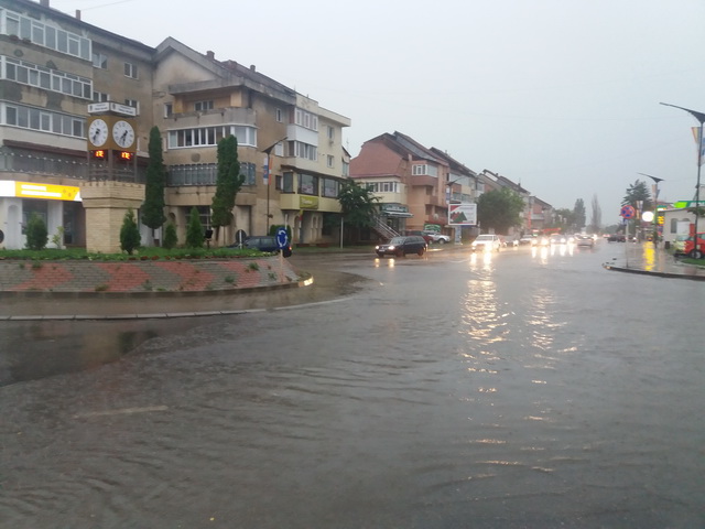 FOTO Inundaţii în zona Târgu-Neamţ