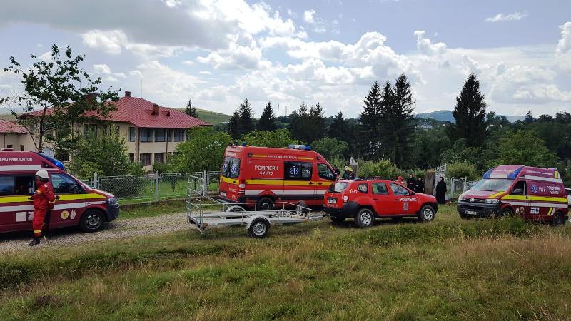EXERCIȚIU ISU: Incendiu la Mănăstirea Văratec, extins în pădure