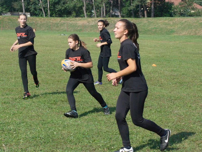 FOTO&#038;VIDEO 8 fete care iubesc rugby-ul/Acasă la ”Mâtzele Negre”
