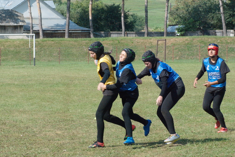 FOTO&#038;VIDEO 8 fete care iubesc rugby-ul/Acasă la ”Mâtzele Negre”