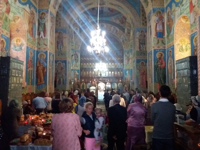 Târgu-Neamţ: Aleşi locali la slujba religioasă de Sfânta Maria Mică