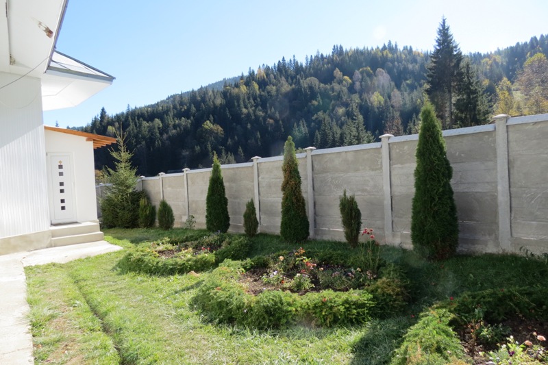 Tărcuţa &#8211; mănăstirea din munţi, unde vara durează trei săptămâni