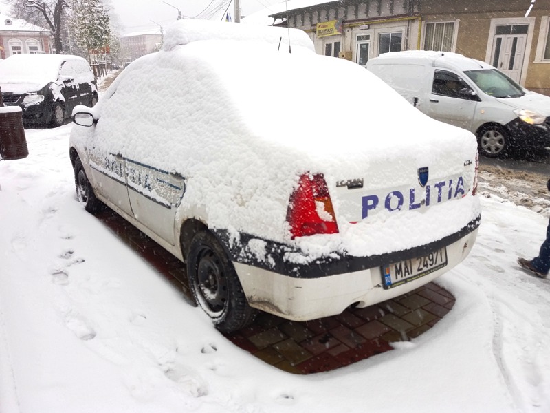 Poliţia Rutieră Târgu Neamț umblă azi în ”galoși” de vară