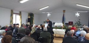 Fost primar de Târgu Neamţ huiduit la o adunare publică