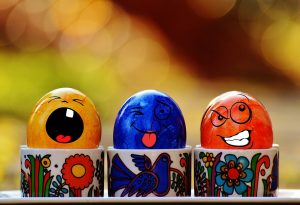 Dilemă în Consiliul Local Târgu Neamț: ce culoare or avea ouăle consilierilor PNL?