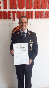 Înaltă distincție națională pentru pompierul alpinist Dumitru Iuștiuc