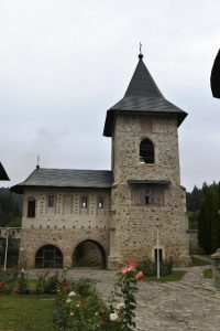 Tradiții și obiceiuri moldave la început de Cireșar