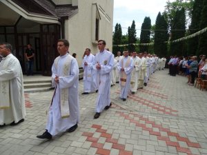 FOTO Gherăești: Joia verde, hramul Bisericii ”Trupul și Sângele Domnului”