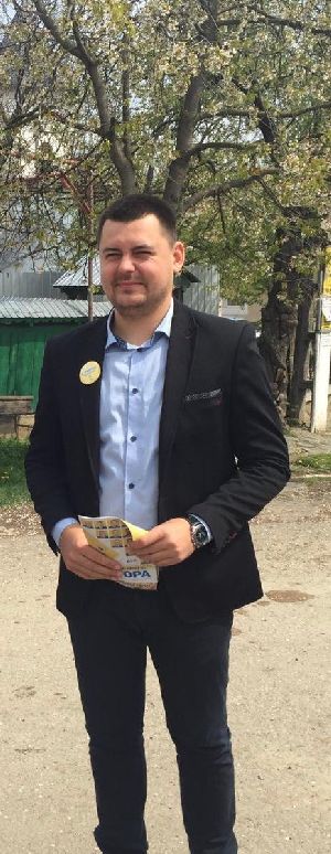 Un tânăr liberal la Mărgineni: ”De cinci ani, aici nu s-a făcut nimic”