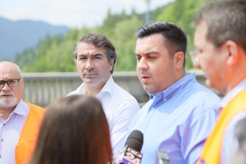 COMUNICAT DE PRESĂ Reabilitarea și modernizarea drumului național DN 15-Ministrul Transporturilor în vizită de lucru împreună cu președintele Consiliului Județean Neamț