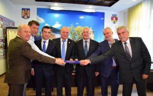 ”Moldova se dezvoltă” &#8211; șapte primari au semnat actul constitutiv al asociației