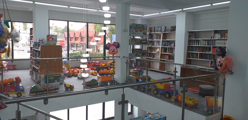 Târgu Neamț: Un nou concept de librărie-Librăria „Cartex”