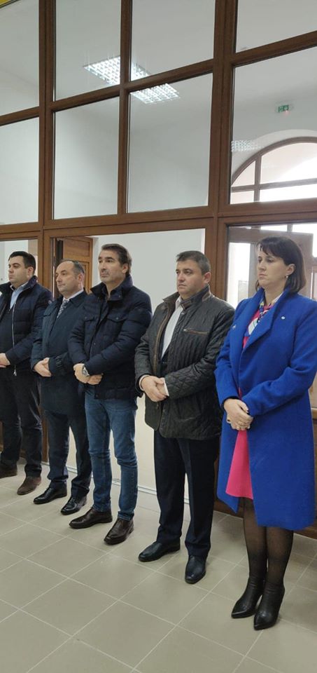 Târgu Neamţ: Politicienii PSD au ajuns la școală