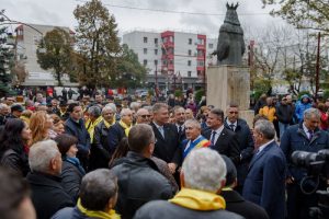 PSD, o piatră de moară legată la gâtul României. Iohannis și PNL vor să pună țara pe picioare