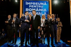 Klaus Iohannis, în dialog cu cetățenii: ”Nimeni nu a reușit să-i îngenuncheze pe români și PSD, în veci pururi, nu va reuși”