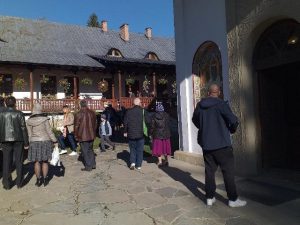 Explicația votului masiv de la Mănăstirea Sihăstria: secția e în sala de mese
