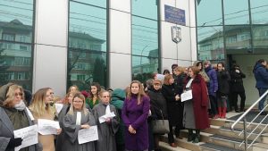 Curtea de Apel Bacău își suspendă activitatea o oră pe zi, la Neamț se strâng semnături