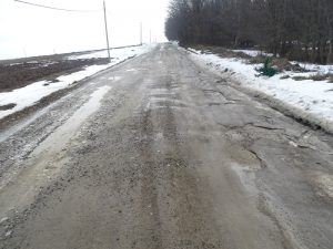Boghicea: Ultimul drum județean de pământ așteaptă asfaltul. Interviu cu primarul Mihai CAZAMIR