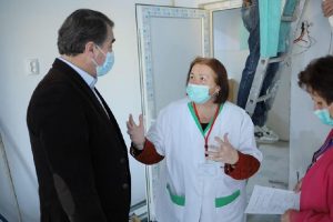 Bătălia pe spital: prefectul propune demiterea managerului, Ionel Arsene oferă bonus financiar