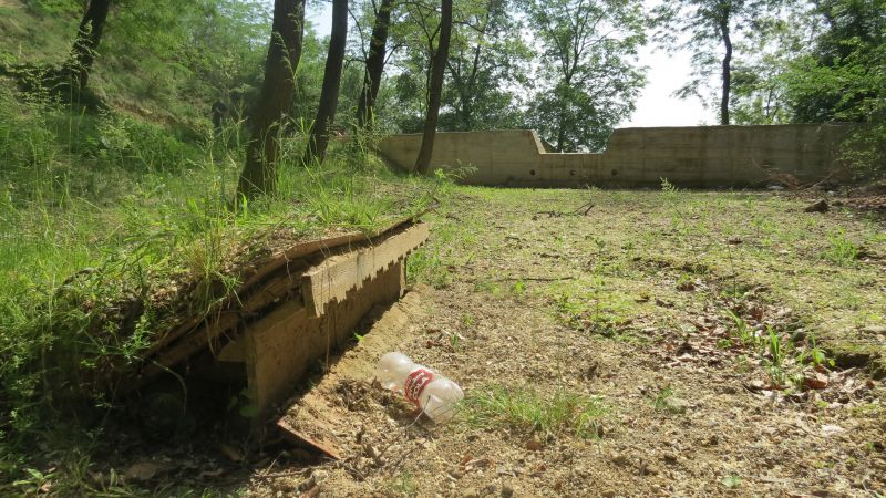 Cartierul Văleni &#8211; un ”sat” cu apă ruginie, plin de gunoaie și de infracționalitate. Foto-video